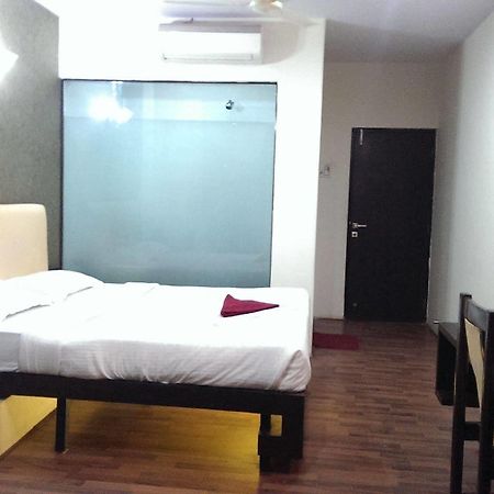 העיר בנגלור Hotel Enzo International מראה חיצוני תמונה