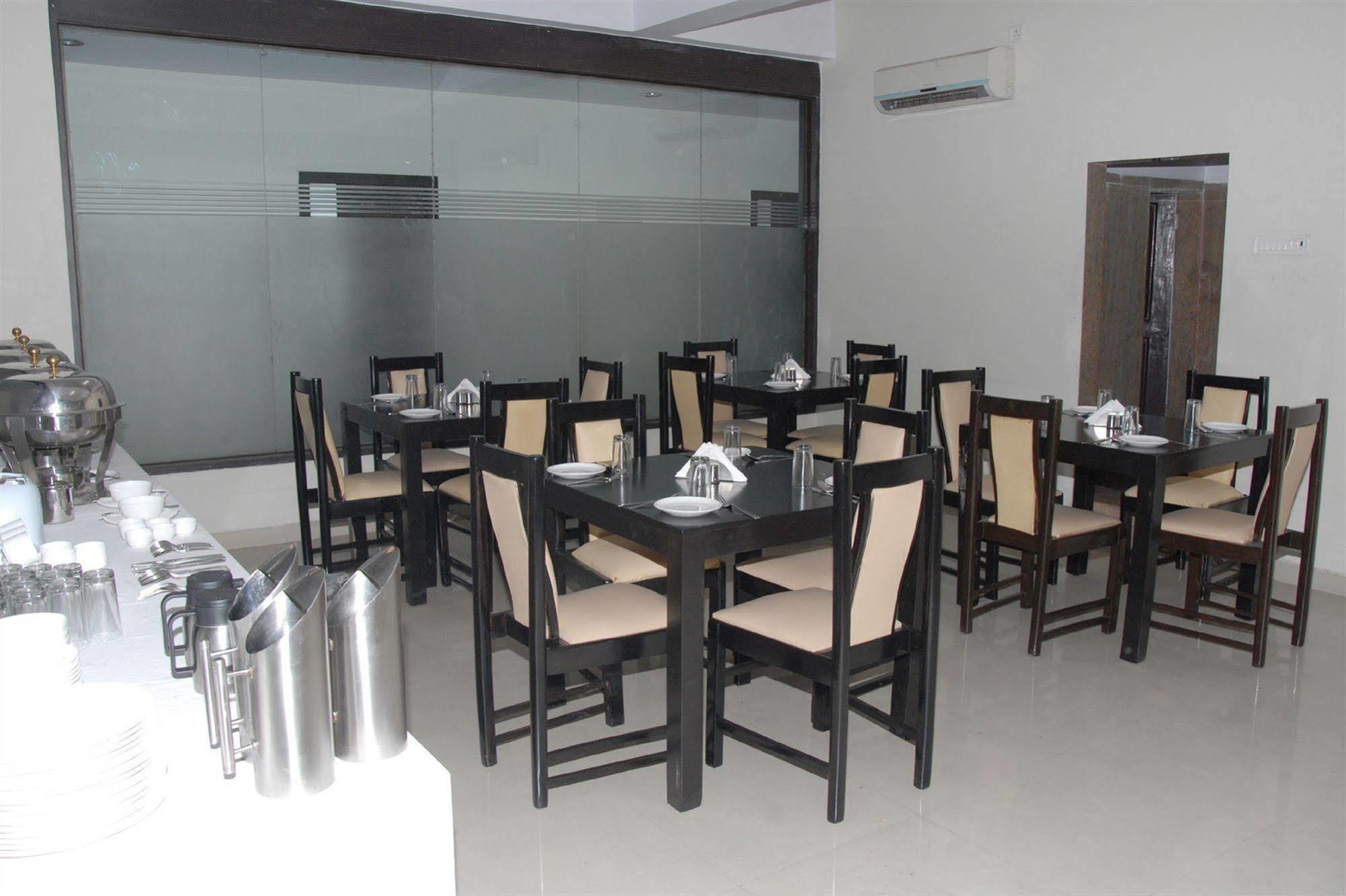 העיר בנגלור Hotel Enzo International מראה חיצוני תמונה